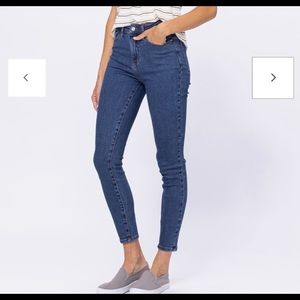 Judy Blue Stone Wash Skinny Jeans